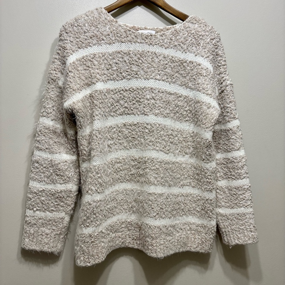 Calvin Klein Fuzzy Soft Textured Relaxed Fit Scoop Neck Sweater Shirt Top Tan
